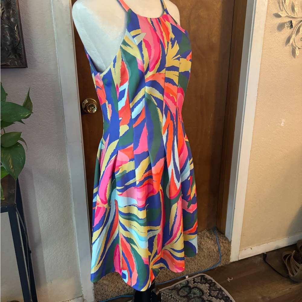 Vince Camuto Colorful Abstract dress. - Picture 1 of 10